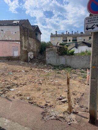  Terrain à vendre 143 m²