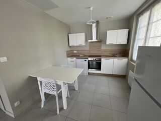  Appartement à louer 2 pièces 46 m²