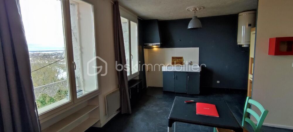Location Appartement STUDIO Hypercentre ANGOULEME Angouleme