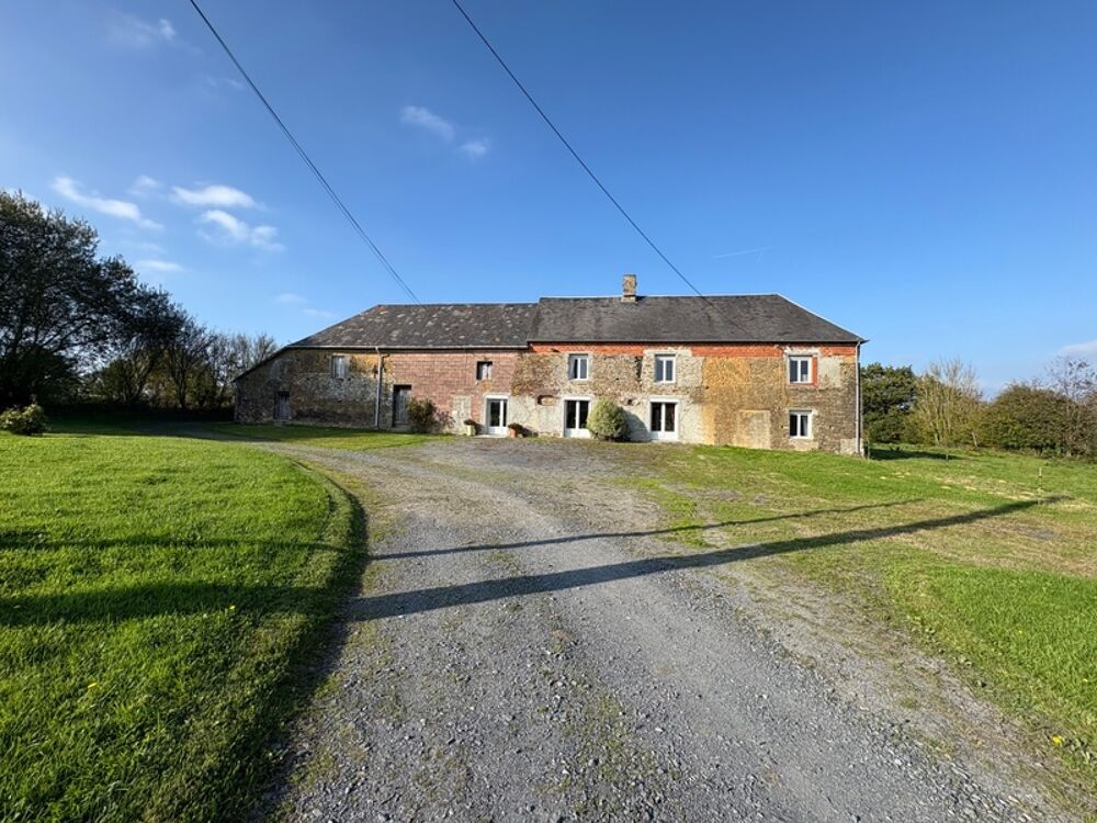 Maison 7 pièces 165 m² · à Carantilly · 165 m² · 187 000 €