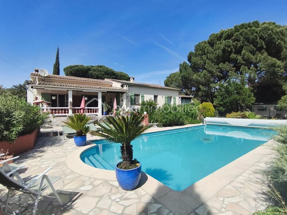 VIDAUBAN : Propriété de charme rénovée avec piscine et dépendance sur grand terrain