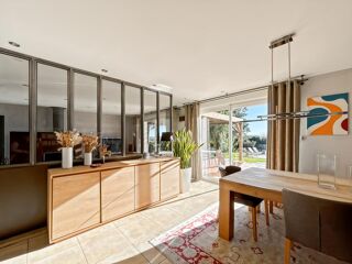  Maison � vendre 6 pi�ces 219 m�