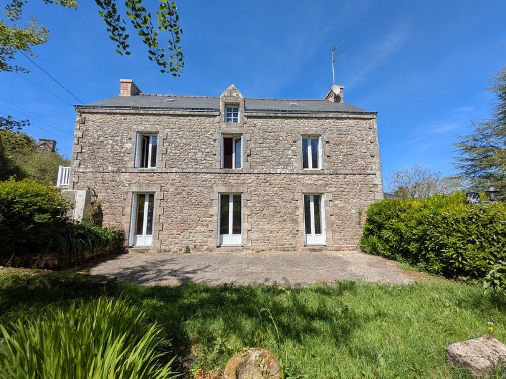 BUBRY PROPRIÉTÉ COMPOSÉE D' UNE BELLE MAISON BOURGEOISE DE 6 PIÈCES 215 M² ENVIRON GARAGE ET DÉPENDANCE PARCELLE DE 4160M² EN P