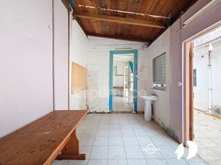  Immeuble à vendre 10 pièces 195 m²