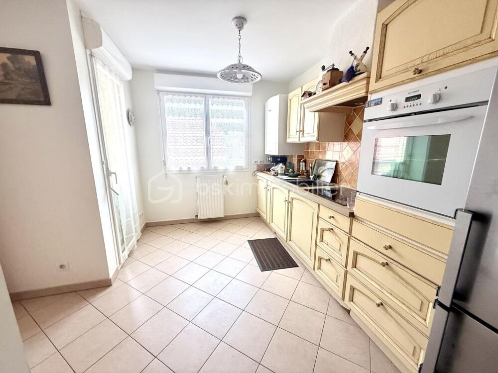 Appartement 3 pièces 66m² avec Balcon, Garage et Cave  Centre-ville de Digne-les-Bains (04)