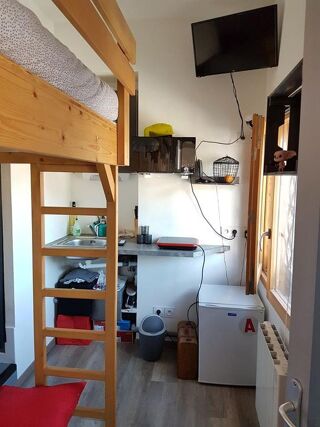  Appartement à louer 1 pièce 10 m²