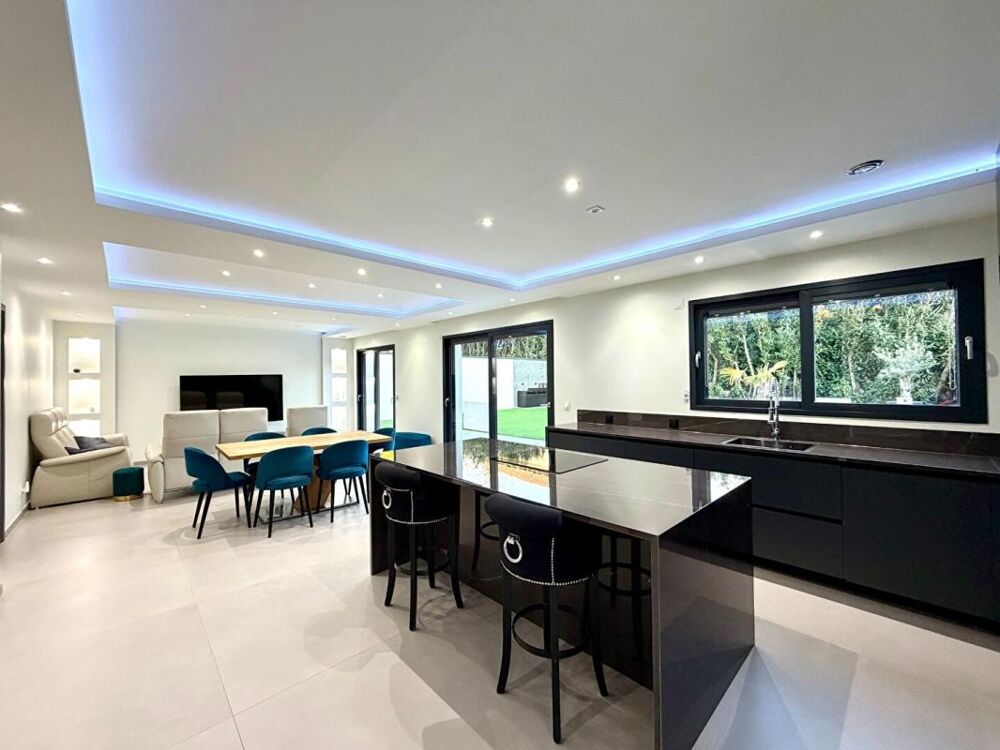 EXCLUSIVITE Thonon-les-Bains Villa individuelle T6 de 2022 piscine, jacuzzi, pull house (74200)
