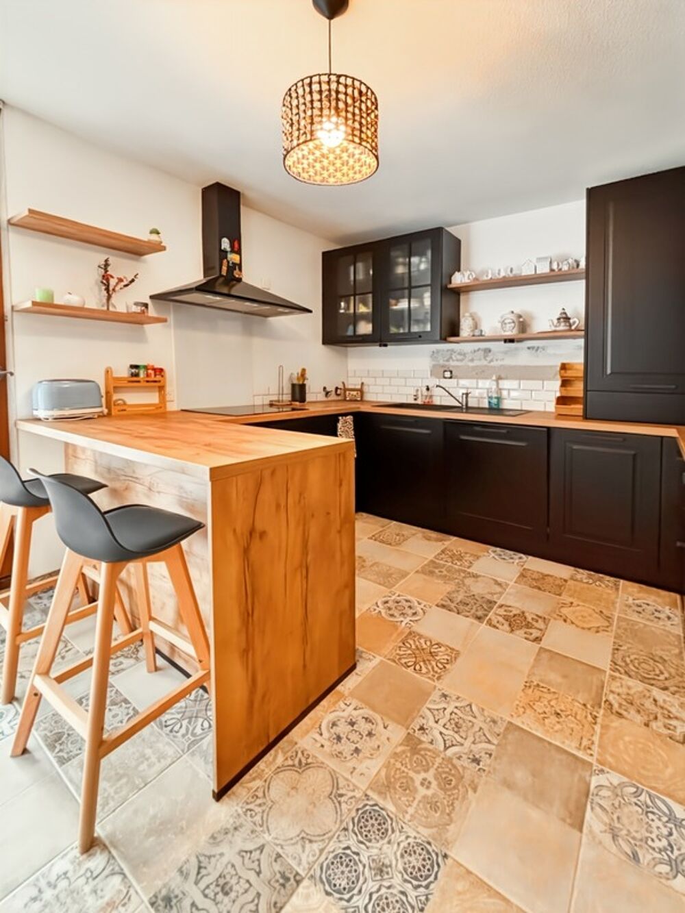 À Vendre  T3 rénové avec loggia, situé à Montpellier OUEST