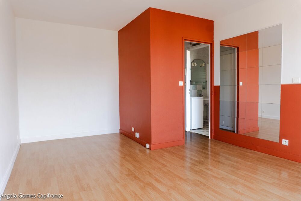 Charmant studio de 28,27 m2 avec balcon, cave et parking NEUILLY SUR MARNE (93)