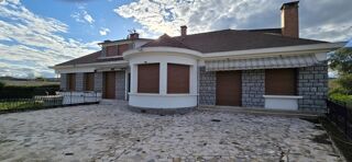  Villa � vendre 12 pi�ces 280 m�