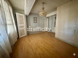  Immeuble à vendre 8 pièces 158 m²