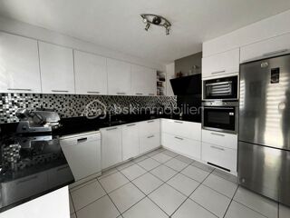  Propriété/château à vendre 5 pièces 192 m²