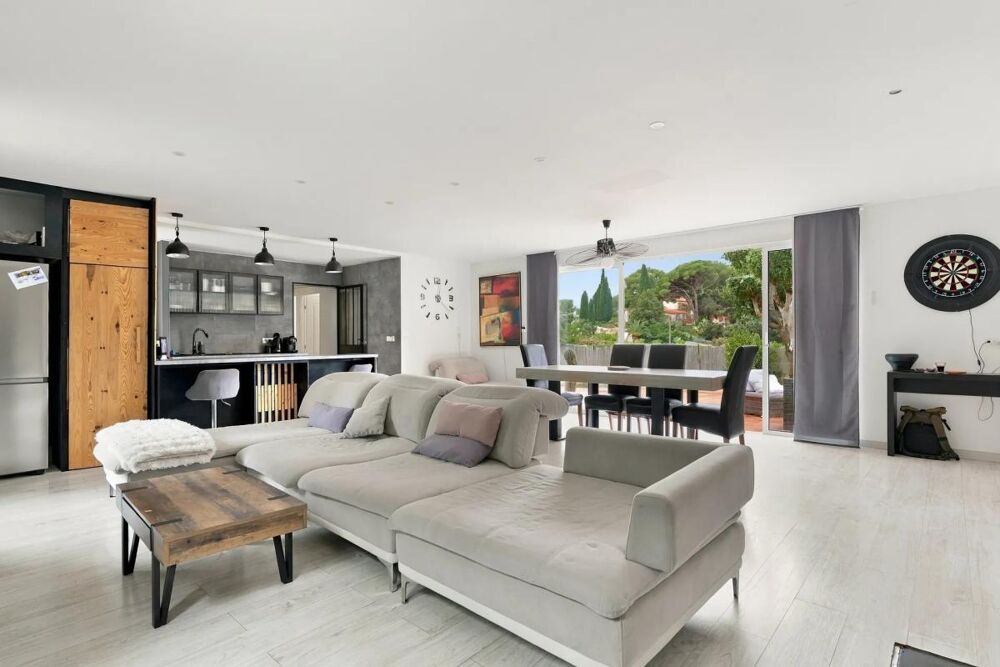 Vente Maison Maison de 6 pièces de 160 m² à Sanary-sur-Mer Sanary sur mer