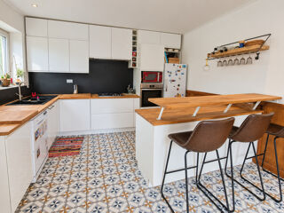  Propriété/château à vendre 8 pièces 245 m²