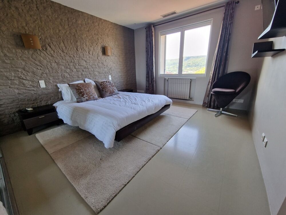 � vendre  Propri�t�/ch�teau Saignon (84400)