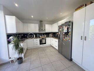  Maison � vendre 8 pi�ces 190 m�