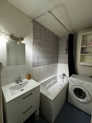  Appartement à louer 3 pièces 50 m²
