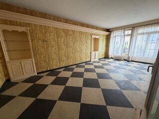  Immeuble à vendre 15 + pièces 550 m²