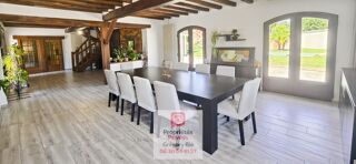  Maison à vendre 9 pièces 196 m²