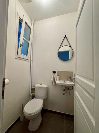  Appartement à louer 3 pièces 64 m²
