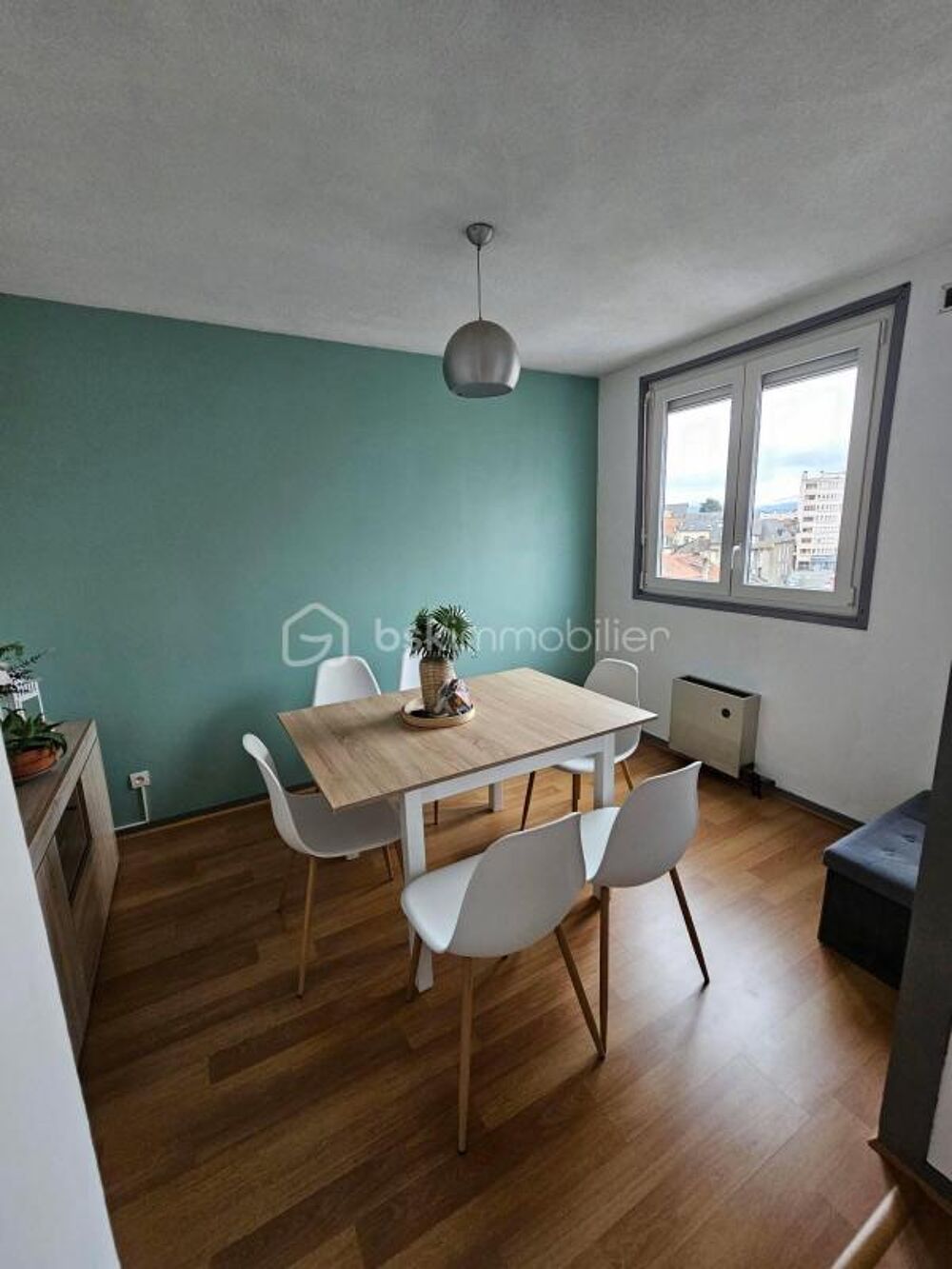 T4 de 78 m² avec ascenseur, balcon, cave et vue panoramique sur les Pyrénées