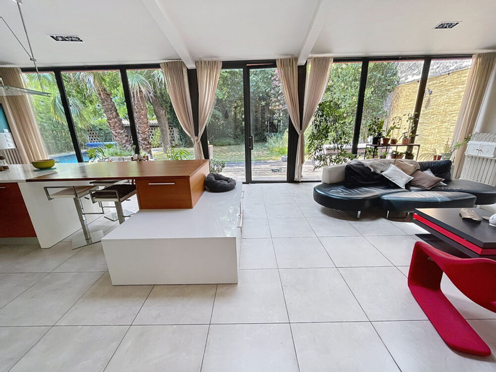 Vente Maison Maison bourgeoise 350 m² à vendre, jardin avec piscine, grand garage, proche de MONTPELLIER (34) Gignac