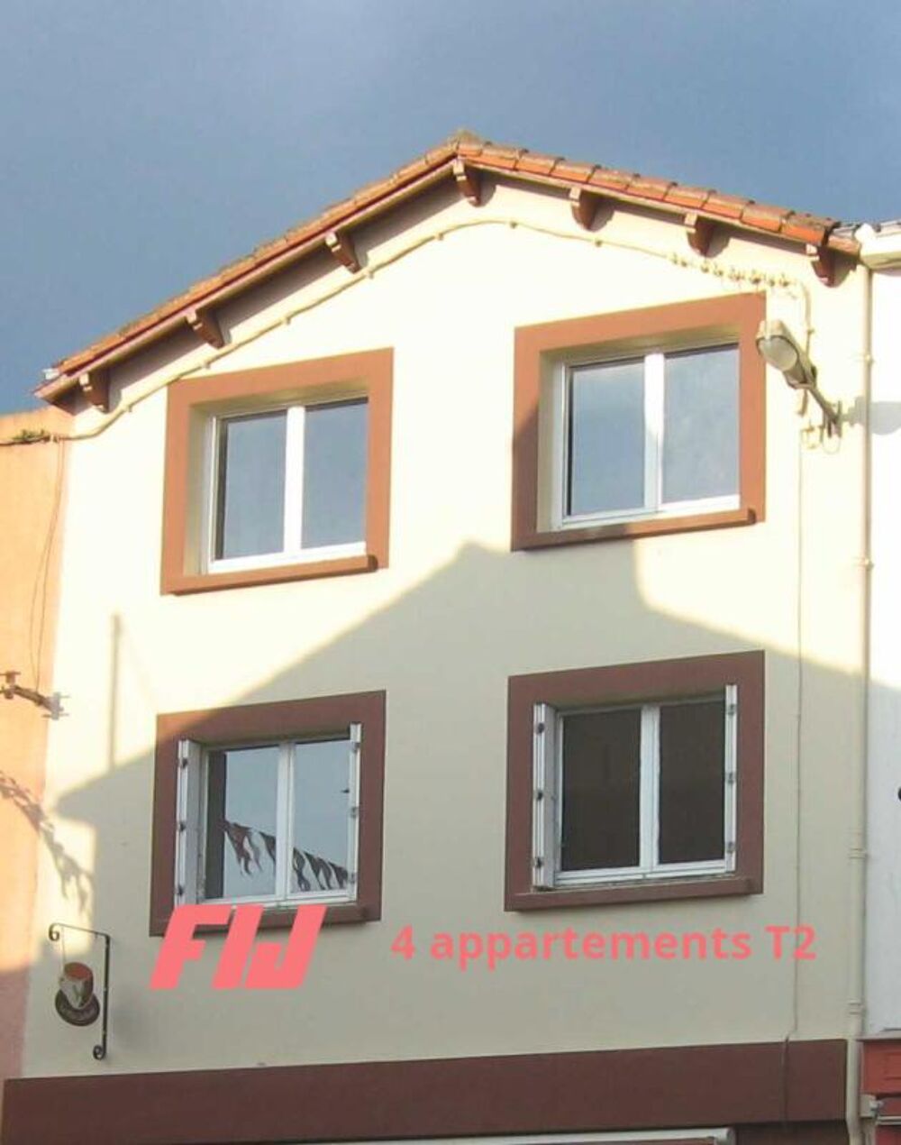 Appartement 8 pièces / 120 m² / 267 800 EUR / MONTAIGU