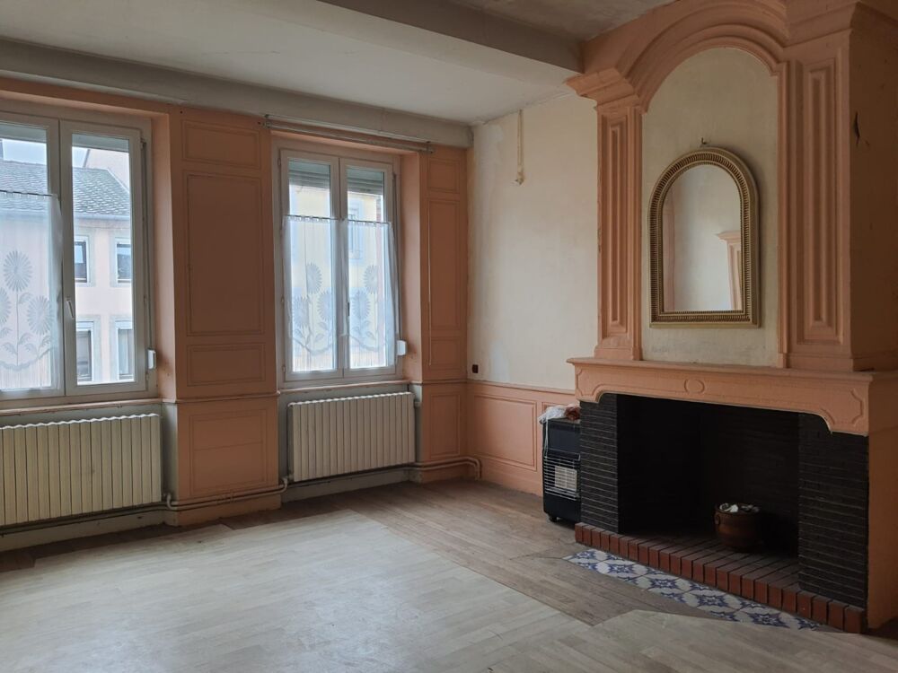 Vente Immeuble Dpt Vosges (88), à vendre RAMBERVILLERS immeuble T15 de 280 m2 à rénover en 5 ou 6 appartements avec cour Rambervillers