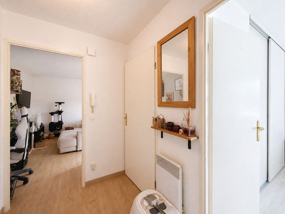 Vente Appartement Appartement à vendre 2 pièces VILLE LA GRAND (74),Parking, Gardien, Proximité, Frontière, Gare Ville la grand