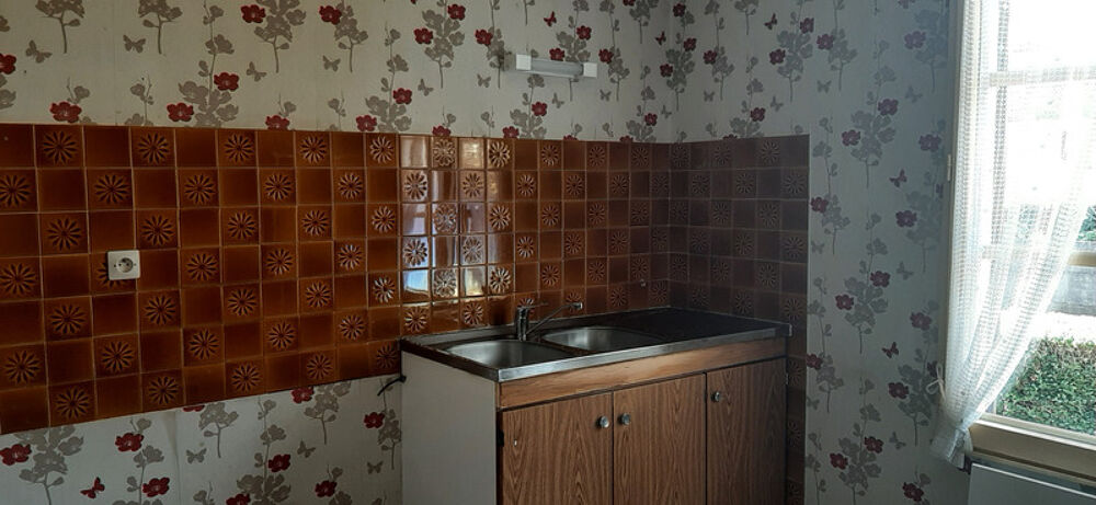 RARE MAISON DE PLAIN PIED DANS UN JOLI QUARTIER RÉSIDENTIEL PAISIBLE
