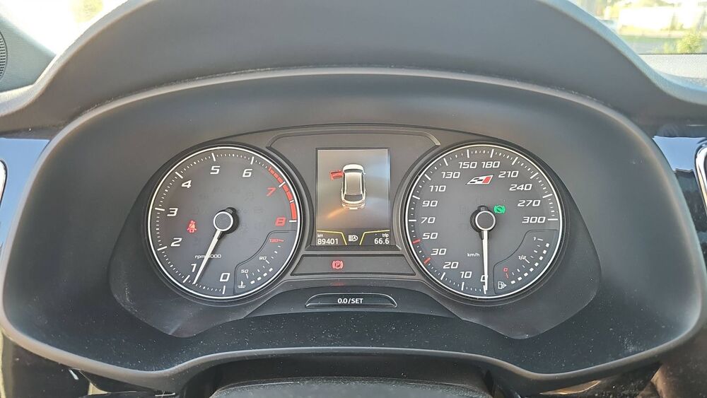 Leon Cupra ST 2.0 TSI 300.0 N/A 2017 occasion 37270 Larcay