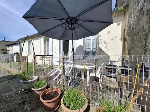   Maison 140 m� avec grand chai � Pujols 33350 Maison - 5 pi�ce(s) - 140 m�