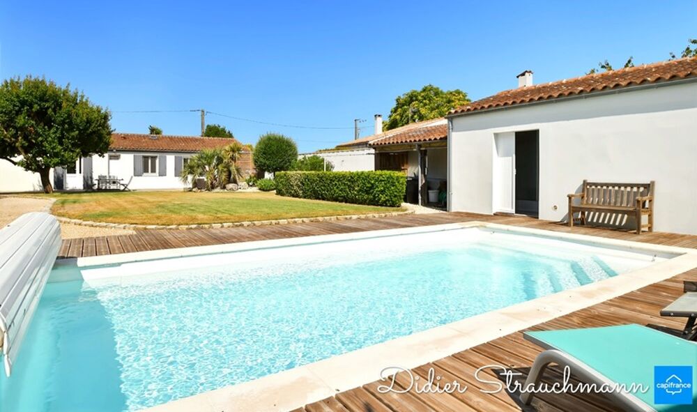 Maison 8 pièces 136 m² · à Clavette · 136 m² · 470 000 €