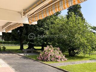  Maison � vendre 8 pi�ces 230 m�