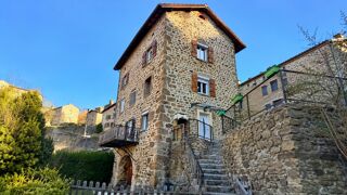 House in Bourg-Argental, Zone artisanale de la Grande Fabrique, La Cour