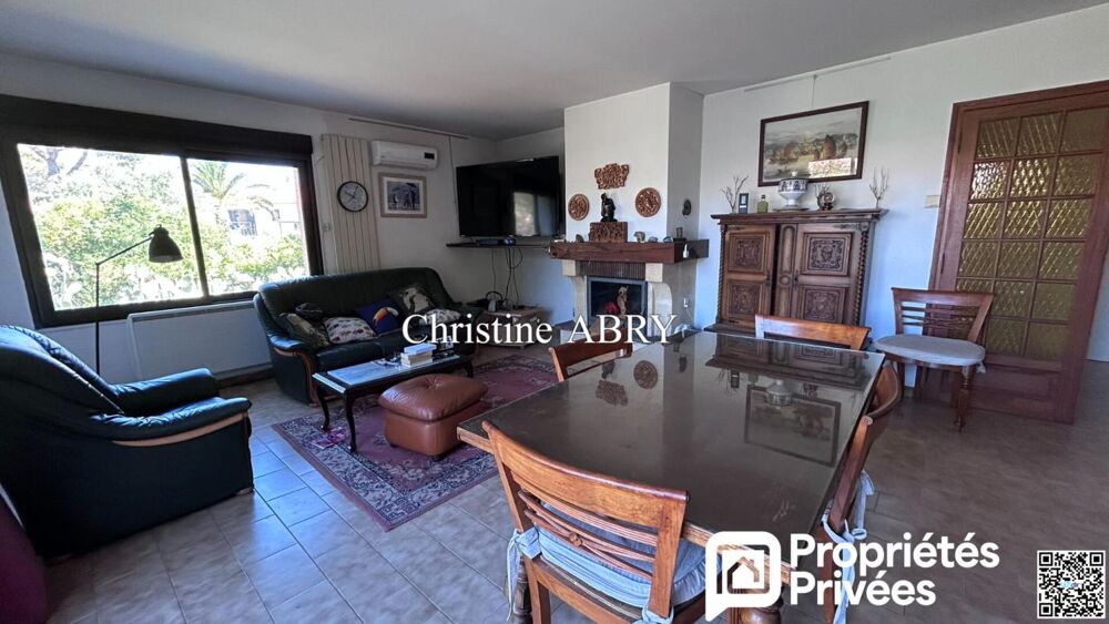 Rare à Boulouris - Villa 8 pièces 180 M2 avec appartement Indépendant