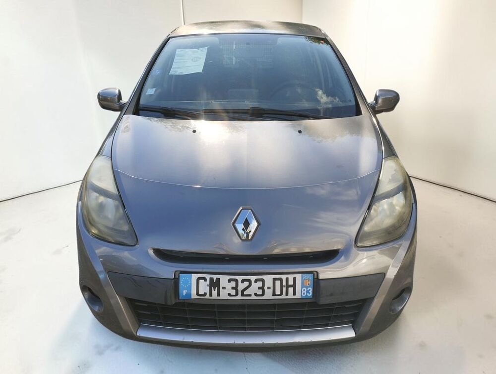 Clio III 1.2 75 TOMTOM LIVE 5P 2012 occasion 06640 Saint-Jeannet
