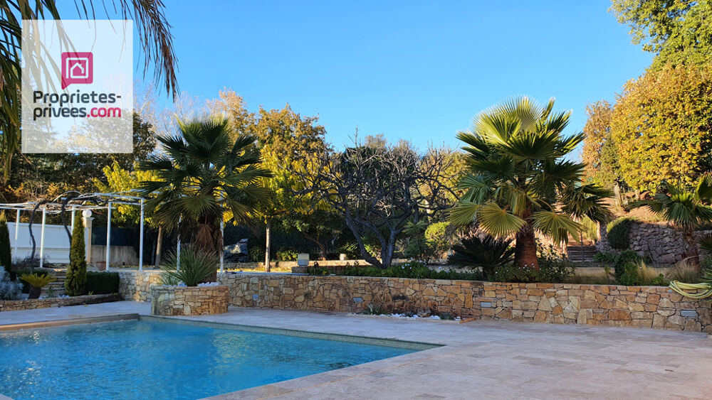 Puget sur Argens 83480- Ensemble immobilier de 3 villas sur terrain de 5400m²