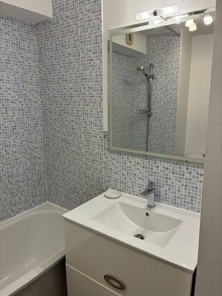  Appartement à louer 1 pièce 28 m²