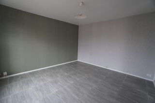  Appartement à louer 1 pièce 28 m²