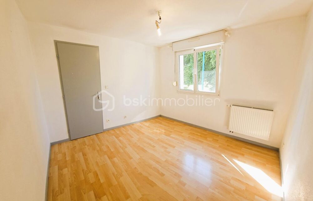 Maison mitoyenne 4 chambres 115 M2 sur 348 M2 terrain Foussemagne
