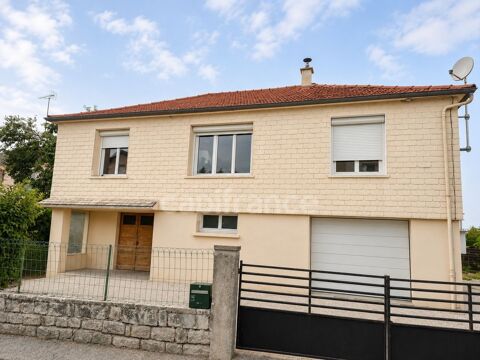   Une maison chaleureuse avec jardin arboré, proche de toutes les commodités ! Maison - 4 pièce(s) - 80 m²