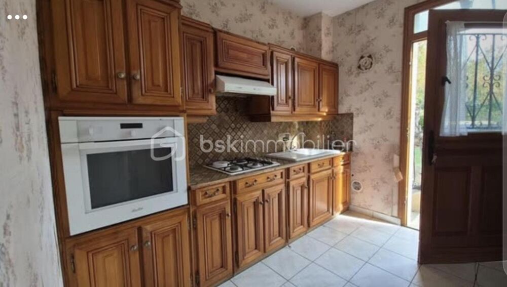 Vente Maison MONTGERON – Maison de caractère en meulière de 140 m² avec jardin, piscine et grand garage !! Montgeron