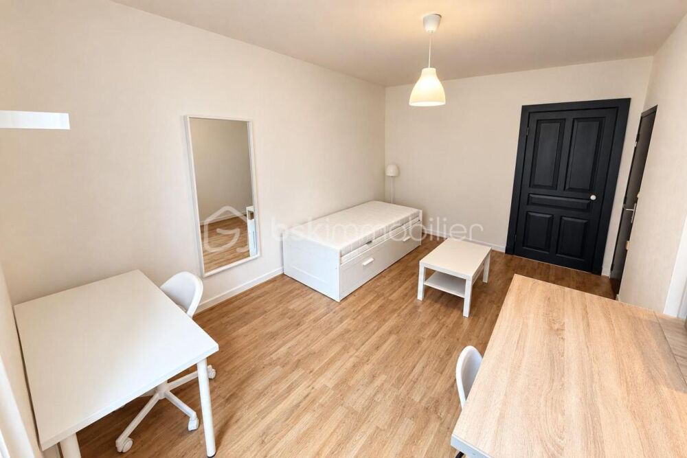 Vente Appartement Fougères – Studio meublé vendu loué – 1er étage – DPE C Fougeres