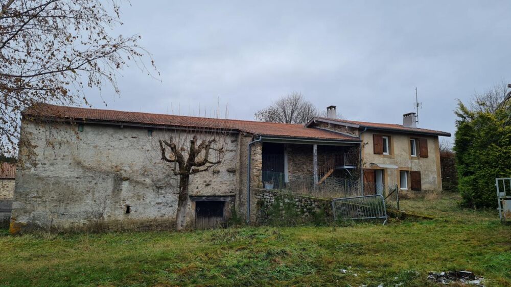 Vente Maison TARENTAISE 42660 dans un hameau paisible au dessus de Rochetaill�e ferme r�nov�e en 2010 sur la partie habitation 112m� habitabl Tarentaise