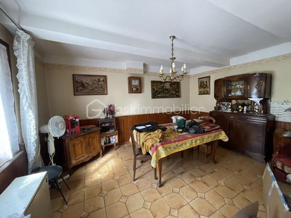 VINON-SUR-VERDON MAISON DE VILLAGE A RÉNOVER 90M² ENVIRON, GARAGE