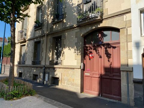  Parking / Garage  louer 20 m