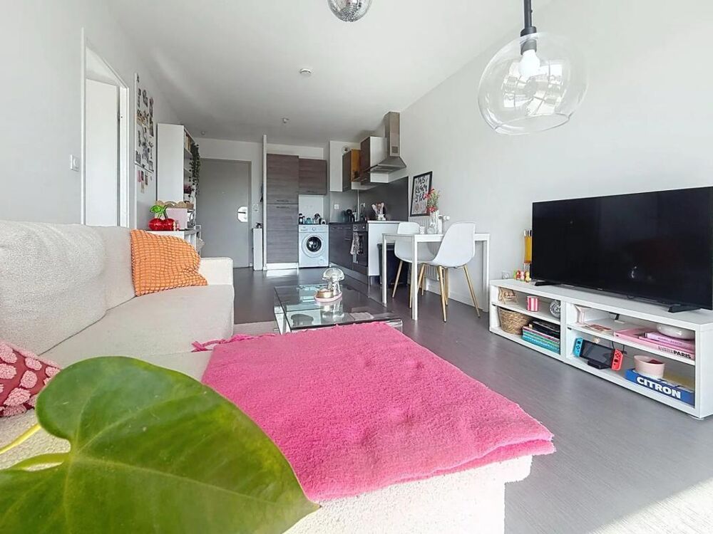 Vente Appartement Appartement T2 avec balcon et parking – Secteur Gare Sud / Bords Nantes