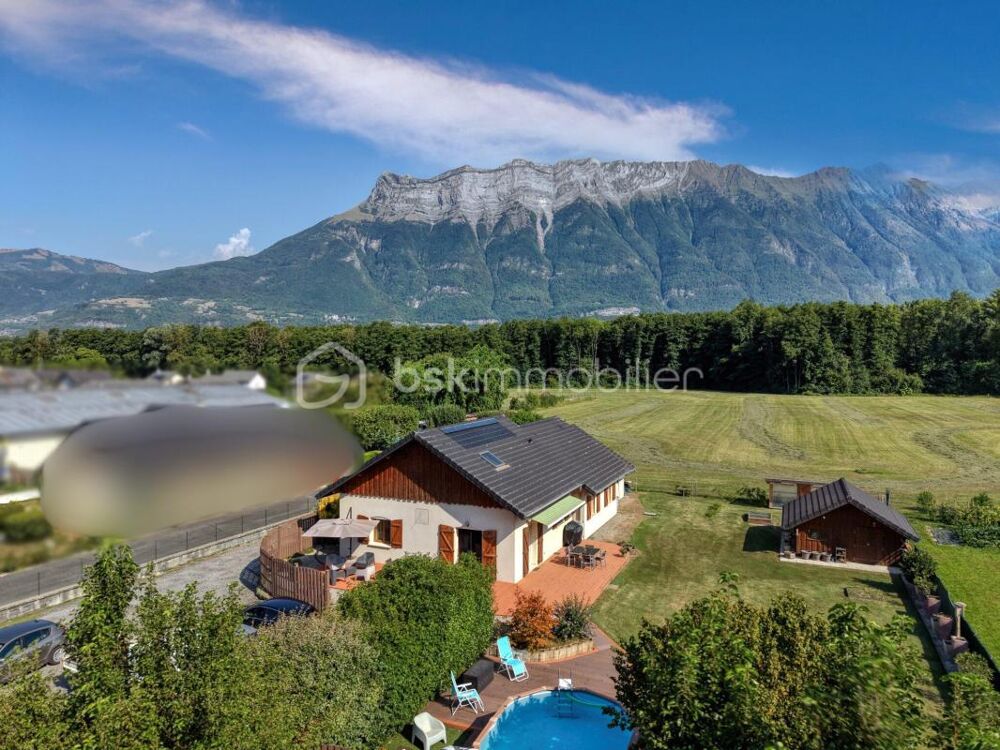 Vente Maison Maison familiale 169 m² – Vie de plain-pied, terrain de + 1 600 m² et vue montagnes à Bourgneuf Bourgneuf