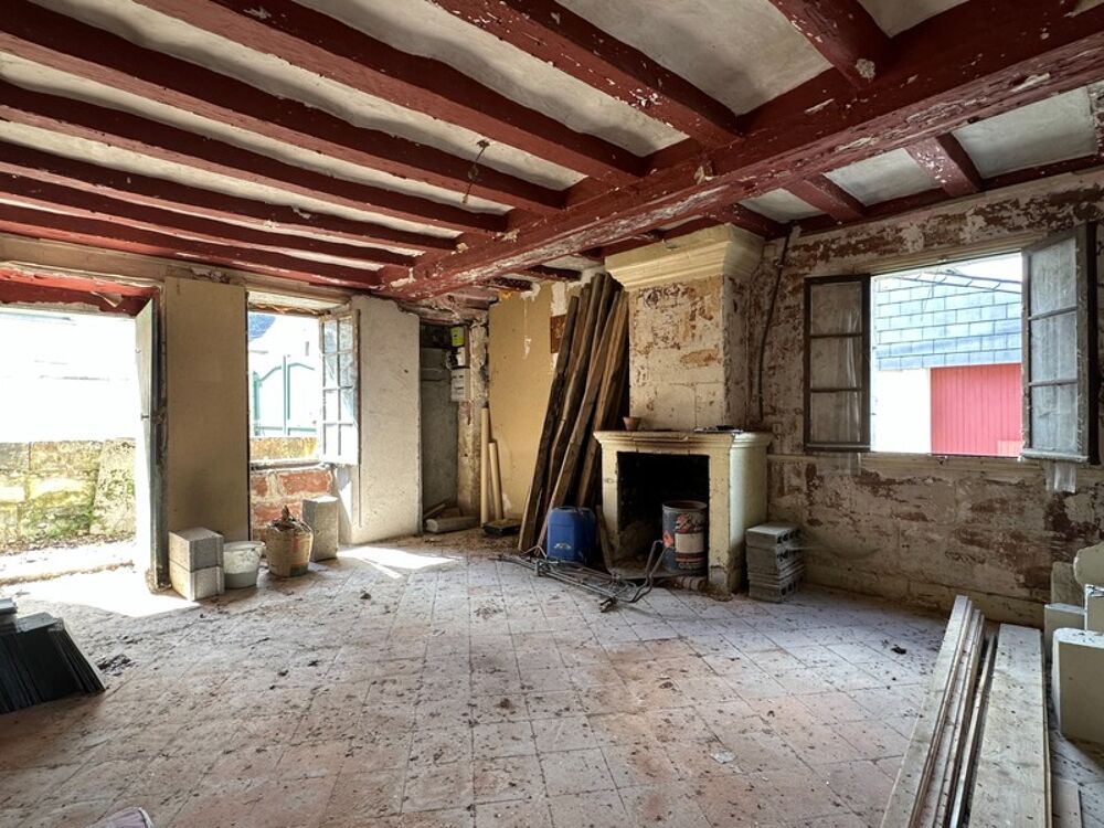 Vente Maison Varrains, Maison tuffeau de 130m² sur 2 niveaux à rénover intégralement Varrains